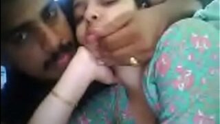 Young couple fucks camera XXX desi sex video