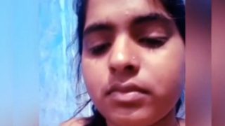 Rajni sexy bengali hottie showing pussy juice
